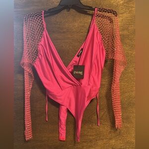 Women’s body suit. So cute on. Size large , true to size.